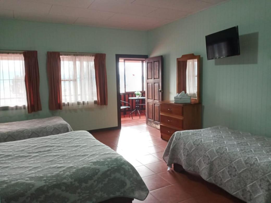 Hotel Las Brumas Καρτάγο Εξωτερικό φωτογραφία