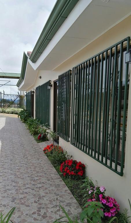 Hotel Las Brumas Καρτάγο Εξωτερικό φωτογραφία